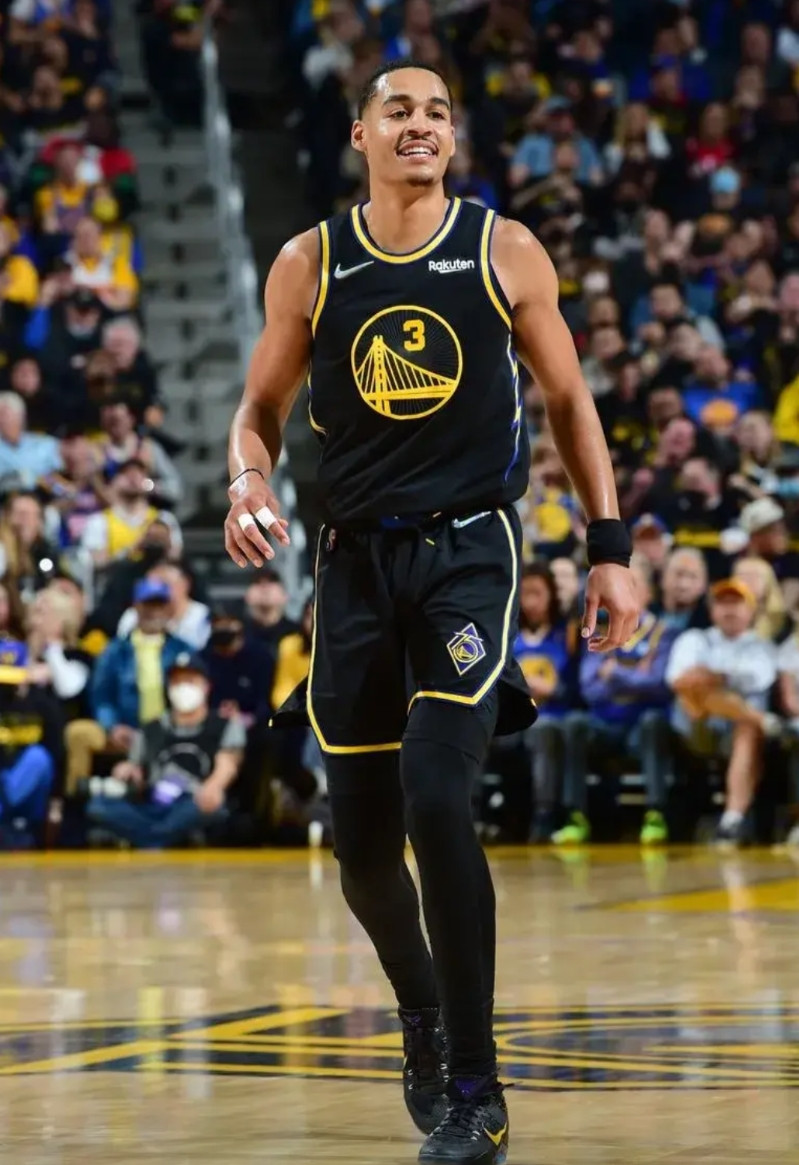 普尔啊普尔，离开勇士后还是不行啊鹈鹕客场挑战掘金，掘金大胜鹈鹕队，送鹈鹕队四连