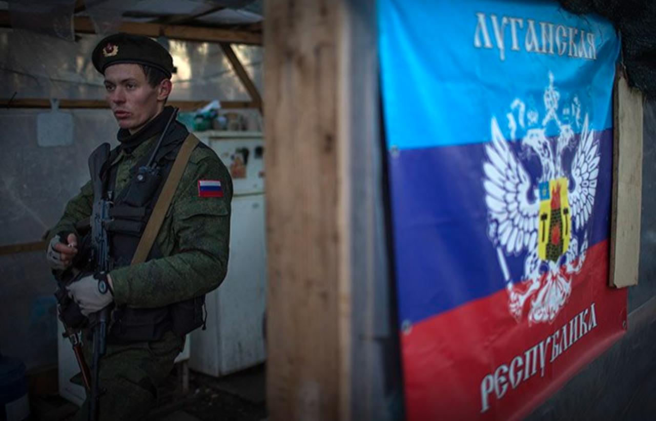 克里姆林宫今天宣布，泽连斯基必须在4月1号就乌克兰武装部队从顿巴斯撤军作出决定。