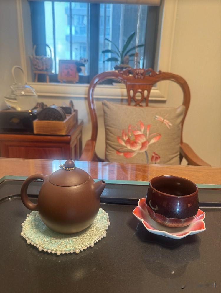 元旦放假在家，想写写我大舅这一生，因为我觉得他真的是被命运捉弄的人。我大舅出