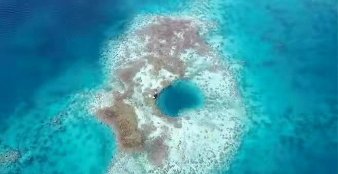 谁能想到，南海一处不起眼的潟湖里，竟然藏着一个沉睡了3200年的“蓝色眼睛”？