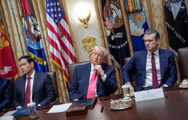 尽管丹麦是以美国为首的北约成员国，尽管丹麦现有美国驻军，尽管丹麦是欧盟的重要成员