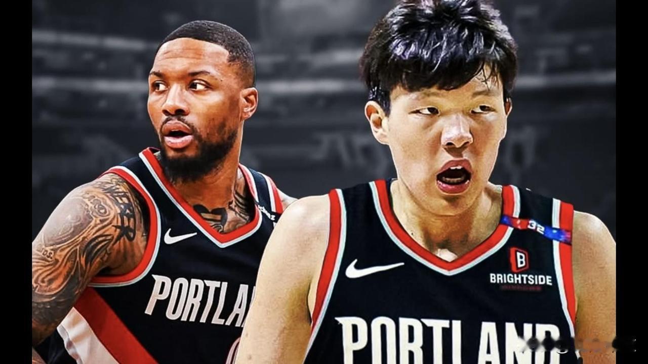 明年就能看到杨瀚森与利拉德一起同场竞技，杨瀚森的挡拆，掩护，利拉德三分！杨瀚森