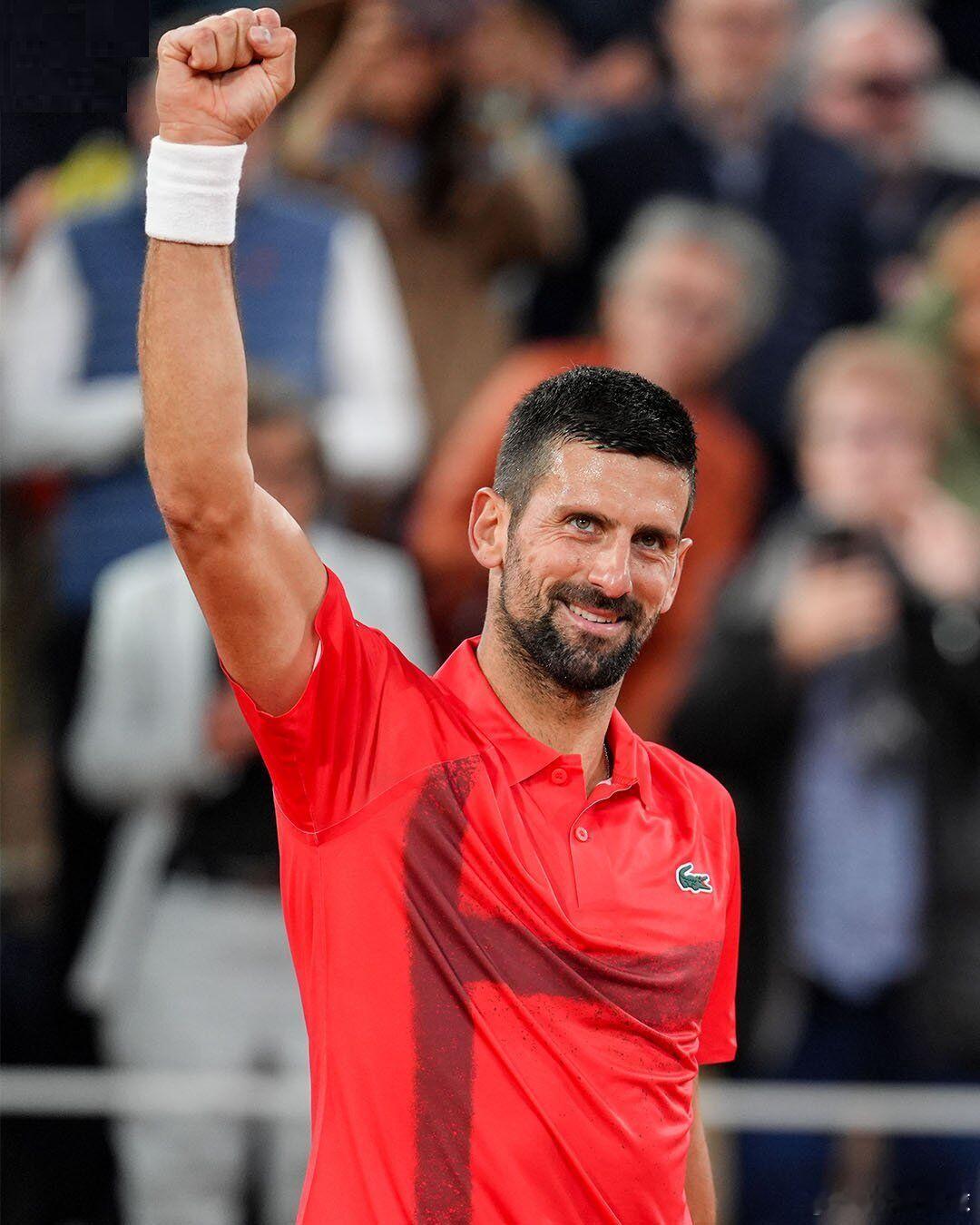 原来如此！雅典公开赛是德约的弟弟组织的，他是赛事总监。应该是贝尔格莱德公开赛转到