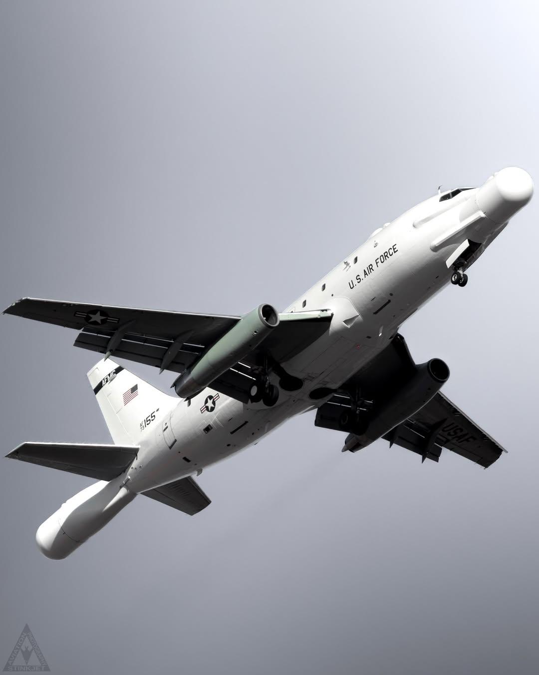 NT-43A雷达飞机以NASA522的身份运行，正在进行训练，以支持Ar