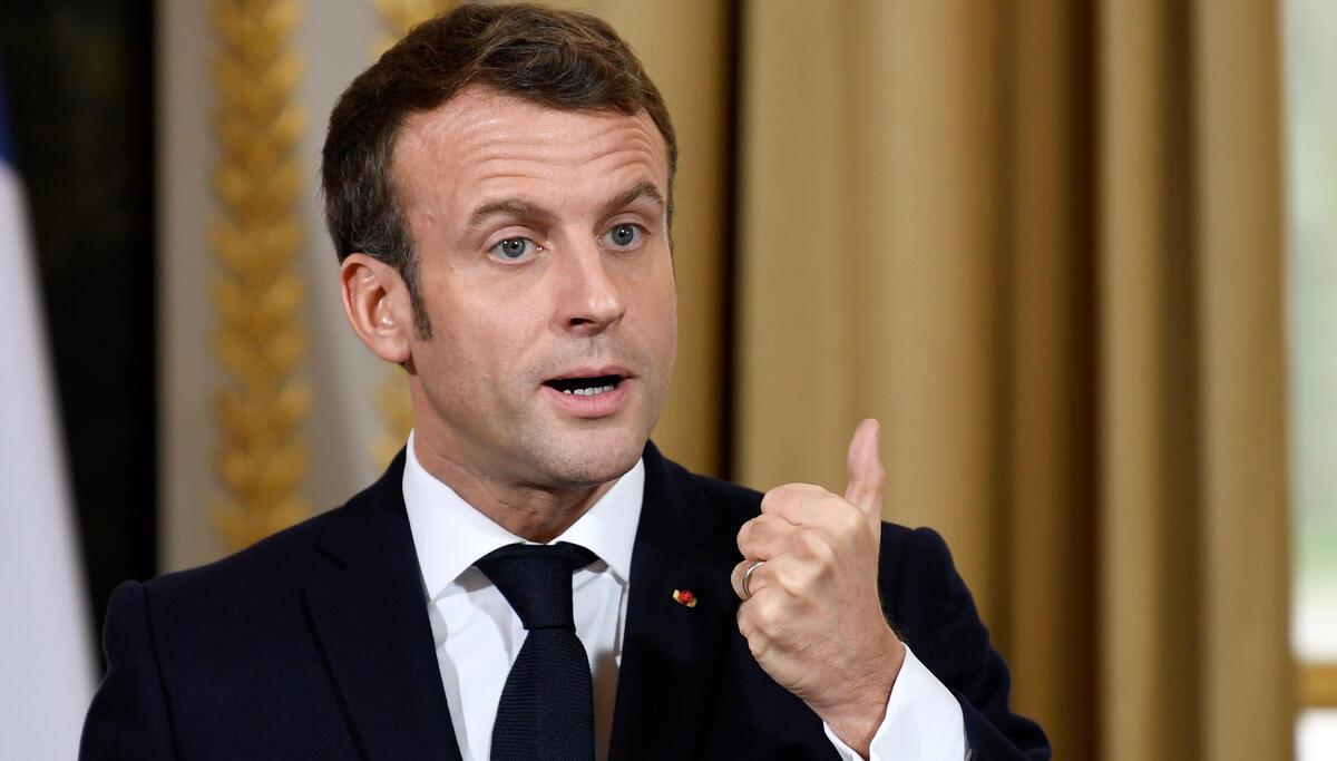 之前有多嚣张，现在就有多狼狈，马克龙态度急转，中方会答应吗马克龙先前喊着战略