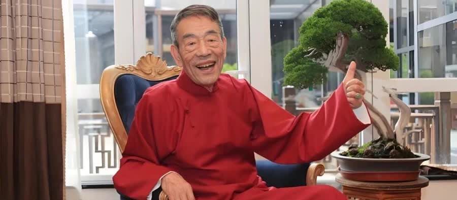 杨伦生病住院缺席父亲杨少华葬礼，最不应该遭受网暴的就是他