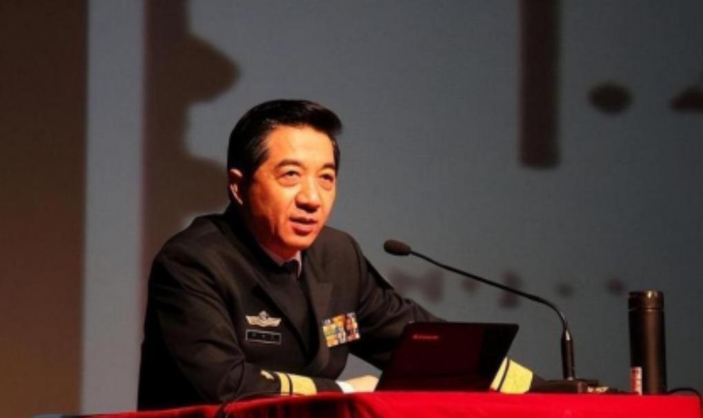 谢谢你张召忠！你真是伟大的预言家！2015年你就说过：“美国啥也不干，让东方大国