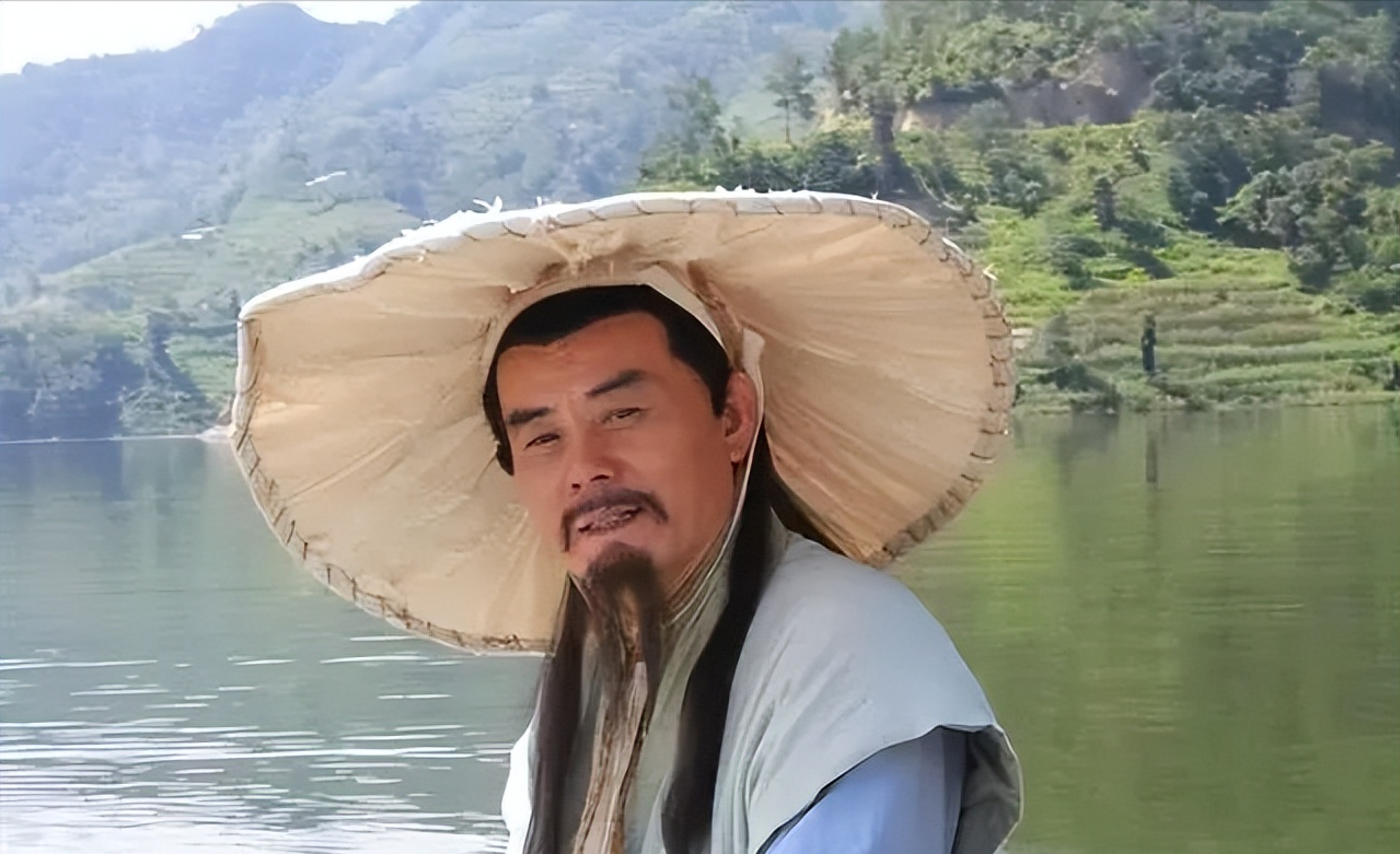 1617年，徐霞客意外宠幸了发妻侍女周氏，并怀了身孕。谁料，待徐霞客云游回家时，