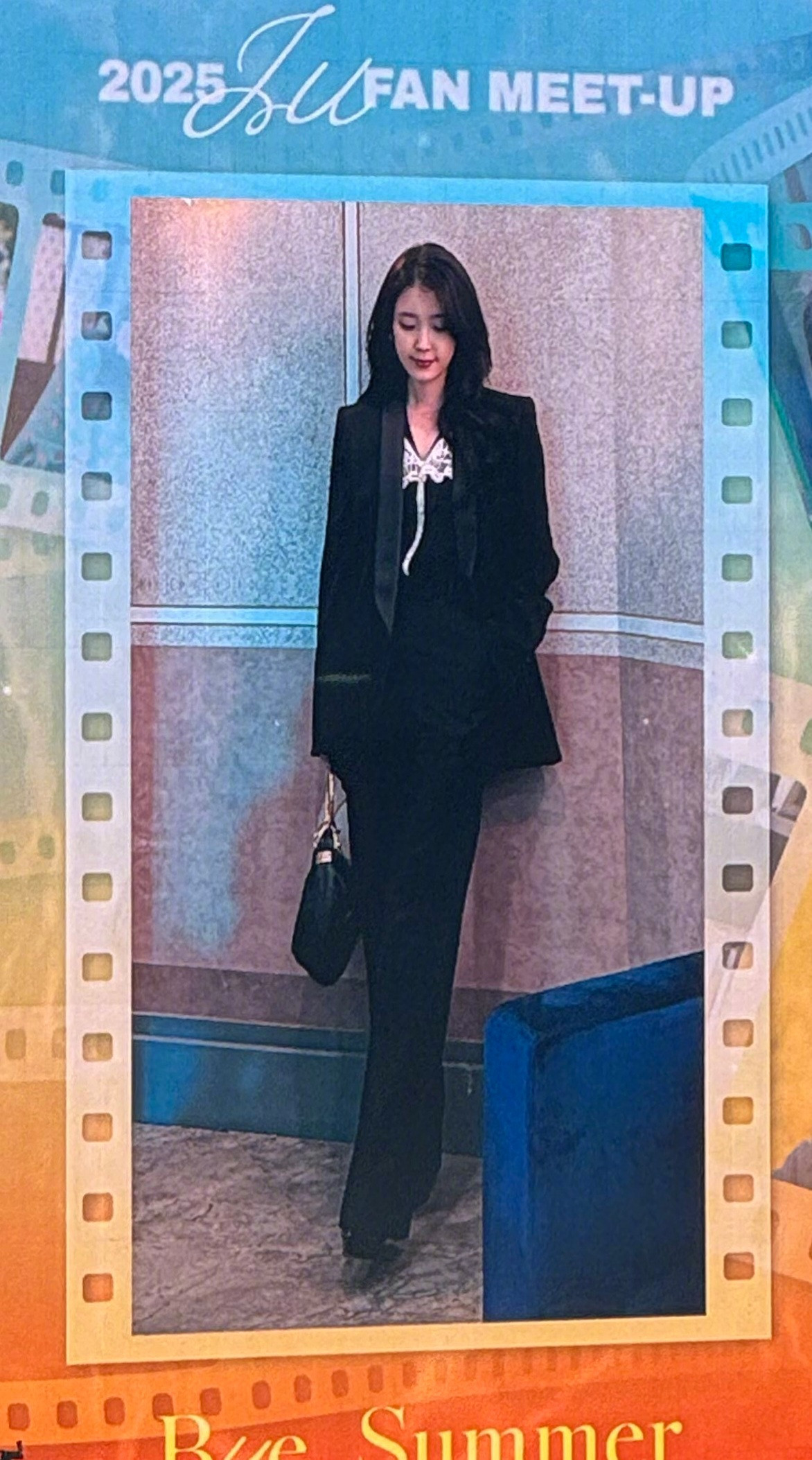 【热帖】IU在粉丝见面会上公开新剧21世纪大君夫人成熙珠造型​​