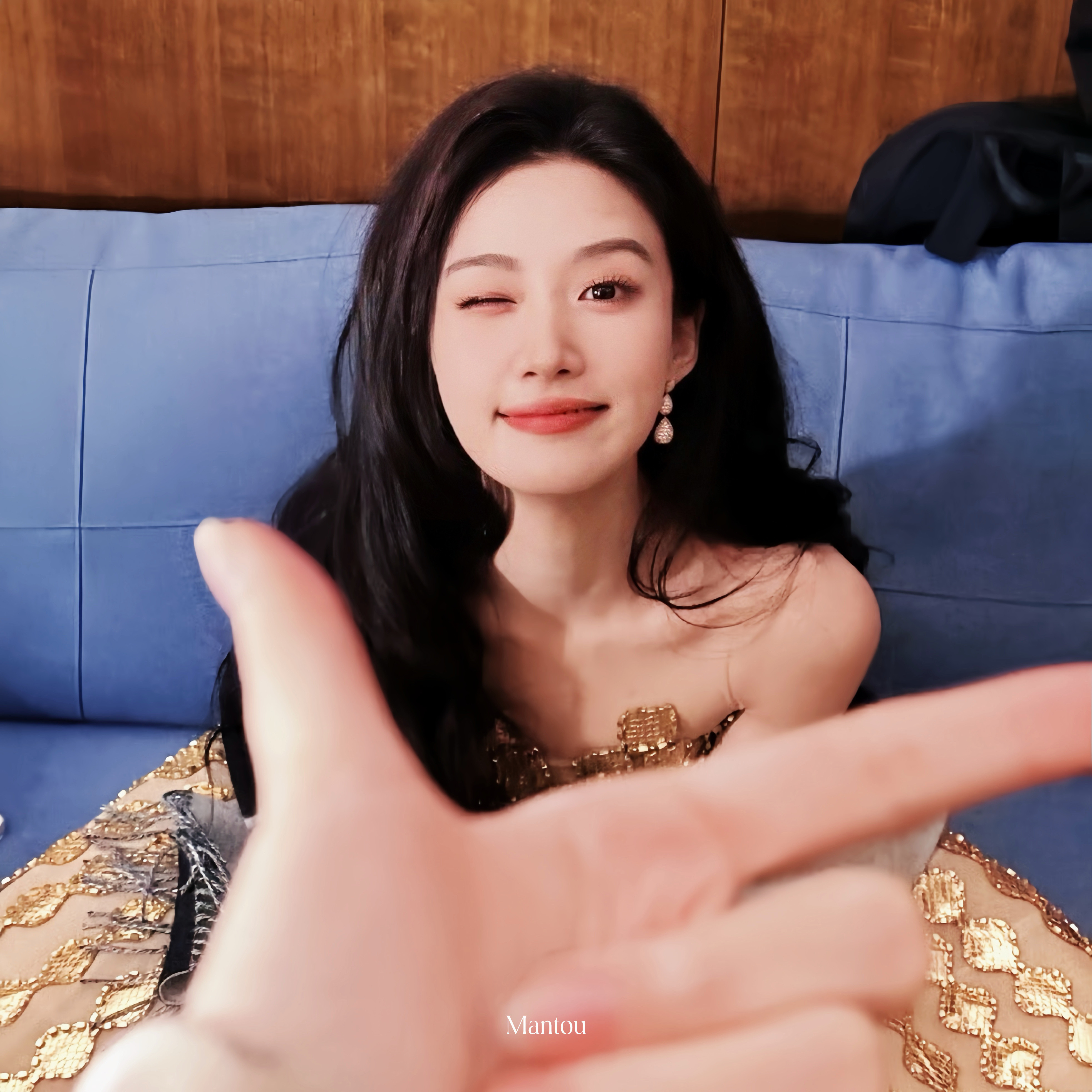 Wink～😉卢昱晓
