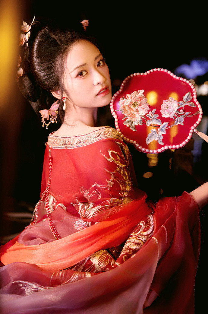 花神沈月把我美清醒了！​​​