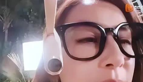 我不喜欢黄圣依的妈妈，不是因为她严厉，理性，而是她太真实，不肯说