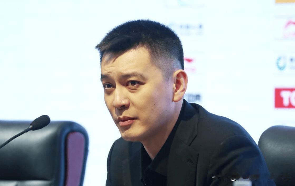 杨鸣赛后吐真言，委婉“批评”cba球队太依赖外援发挥，压制本土球员发挥，杨鸣说：