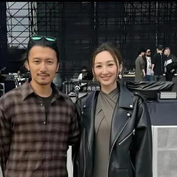 谢霆锋旁边这个美女看着好眼熟啊，就是叫不出名字来