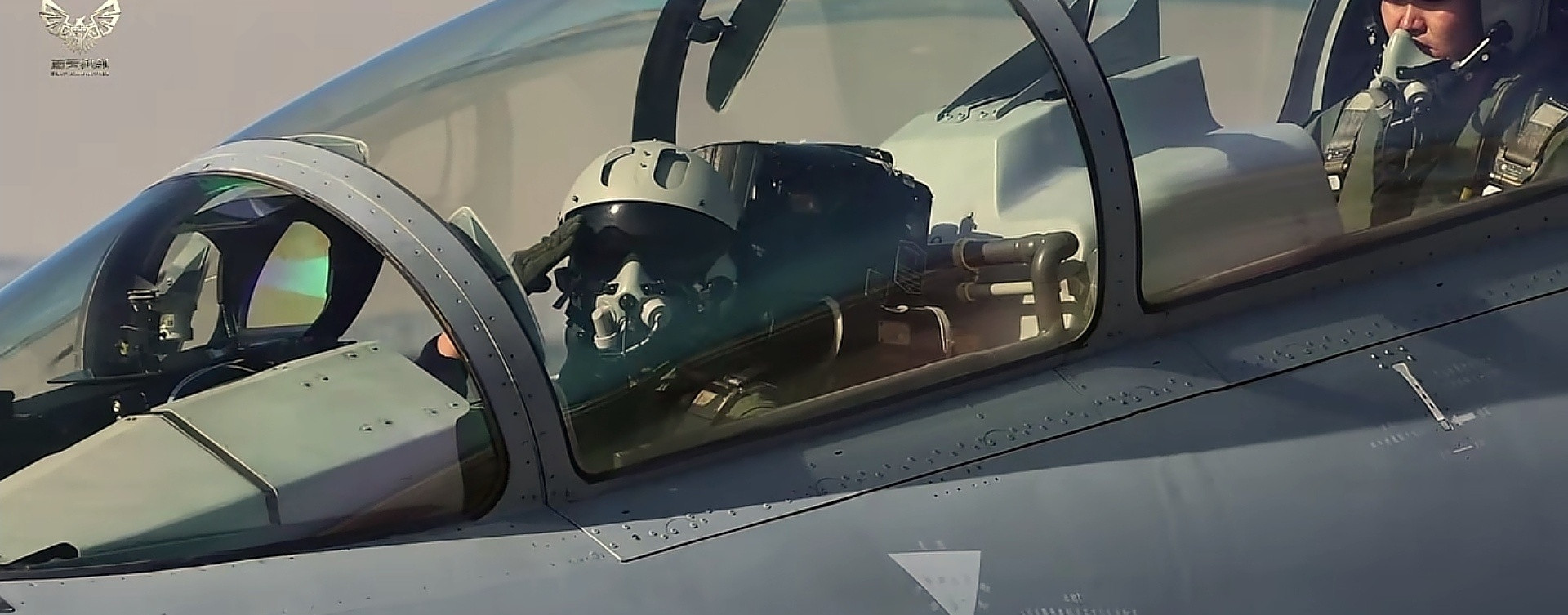 南部战区空军的歼16大战海军的歼11BSH和歼11BGH