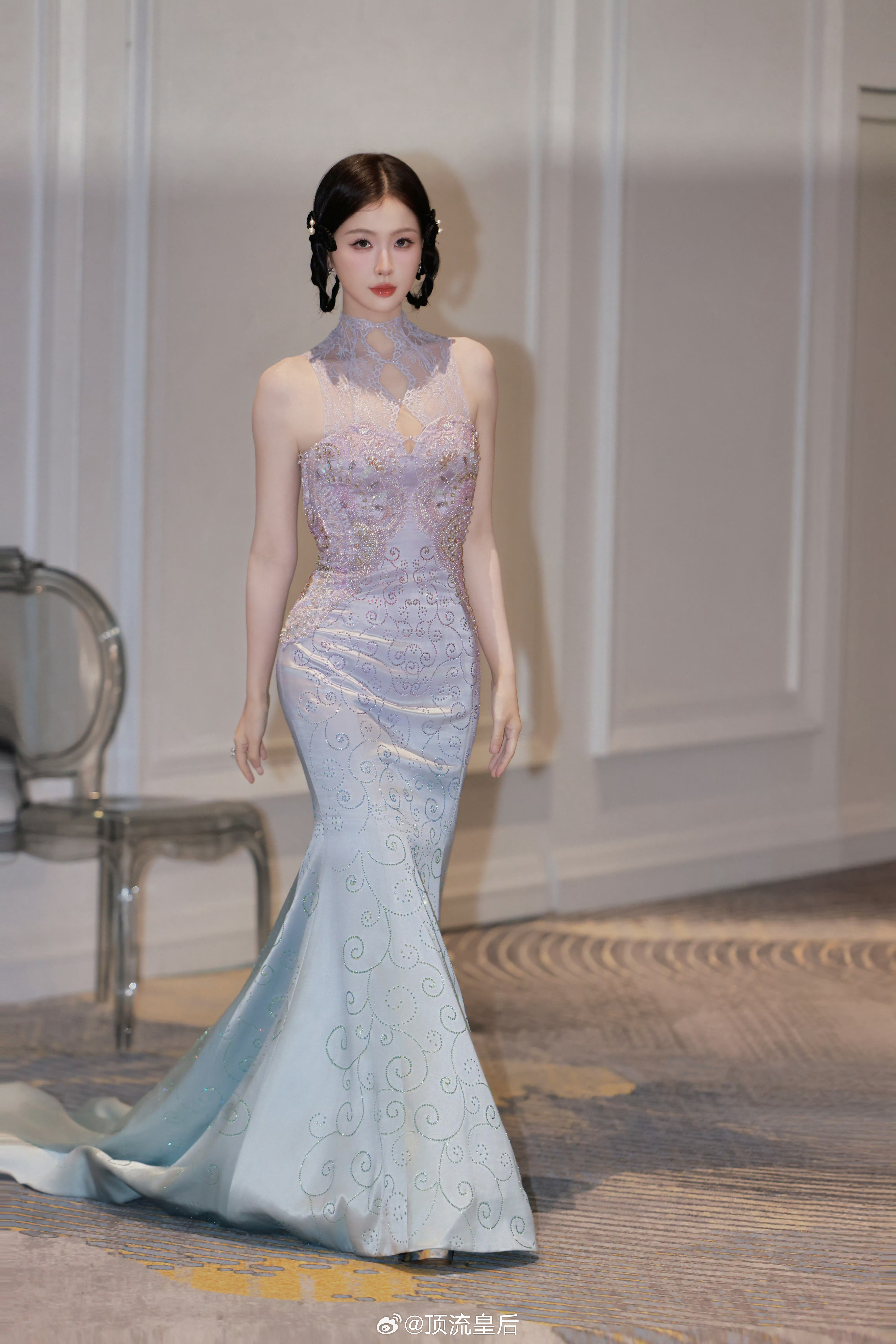 虞书欣生图VS精修，两模两样