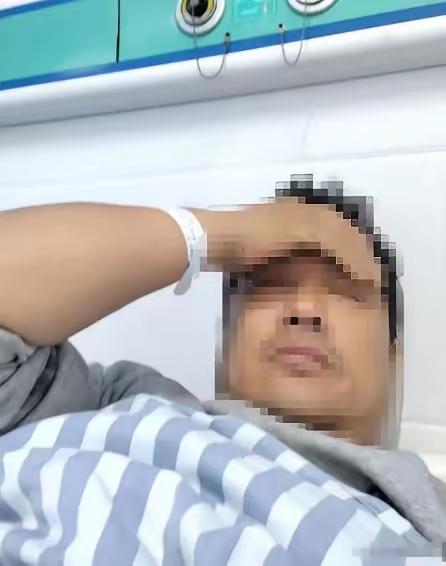 湖南永州，李先生把钢圈等物放邻居闲置院子，大年初八邻居回来要入住，双方起争执。邻