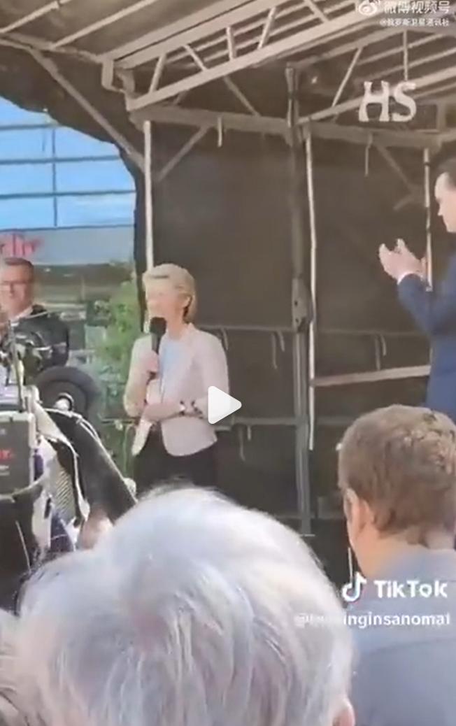 笑不活了！欧盟掌门人冯德莱恩在芬兰发表演讲，称赞芬兰是一个人民可以自由表达意见的