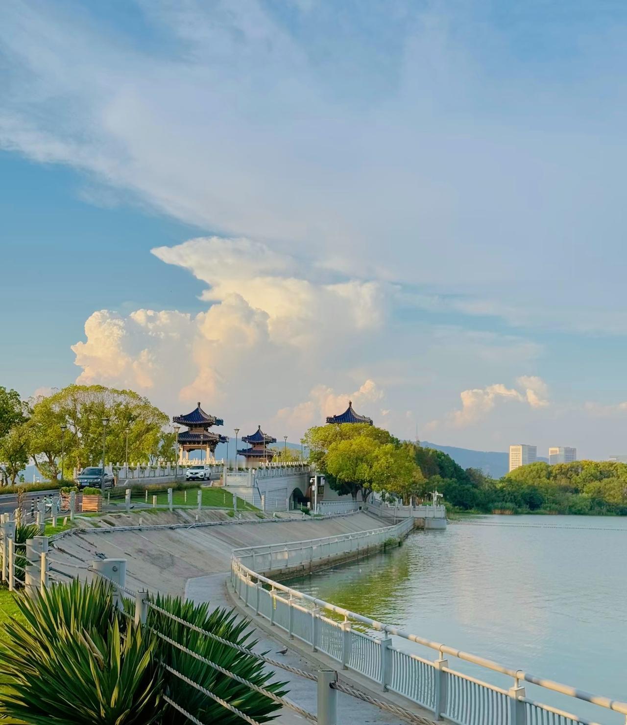 十男九色，男人挑女人，别用眼睛挑，用你往后数十年的命去挑。男人找女人，别总死盯着