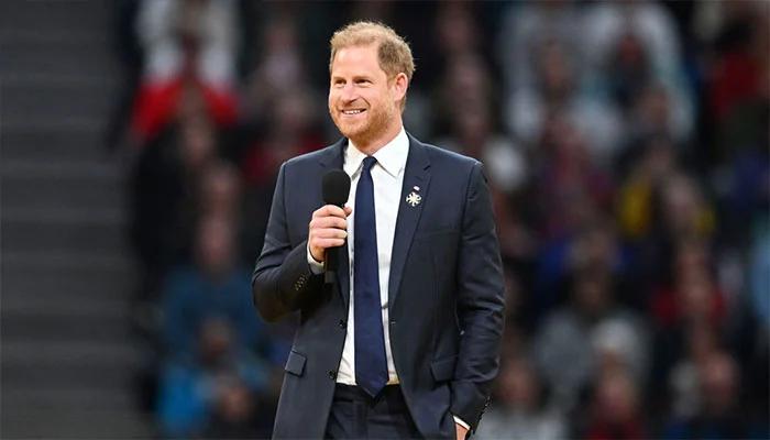 3万英镑不多，但哈里王子这笔钱，可能改变13万乌克兰伤兵的后半生！哈里王子这次