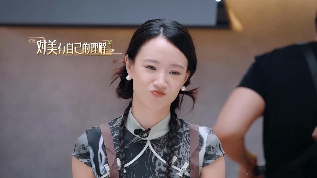 于正让李梦少穿点丑衣服于正这吐槽太有画面感了！审美这块他确实有底气，毕竟拍过那