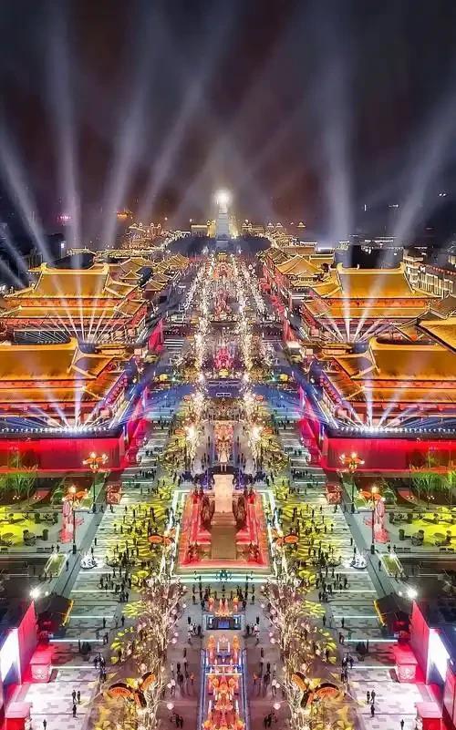 不夜城可以有很多，为什么西安大唐不夜城难以被复制？一个因素就是IP吧，因为很多