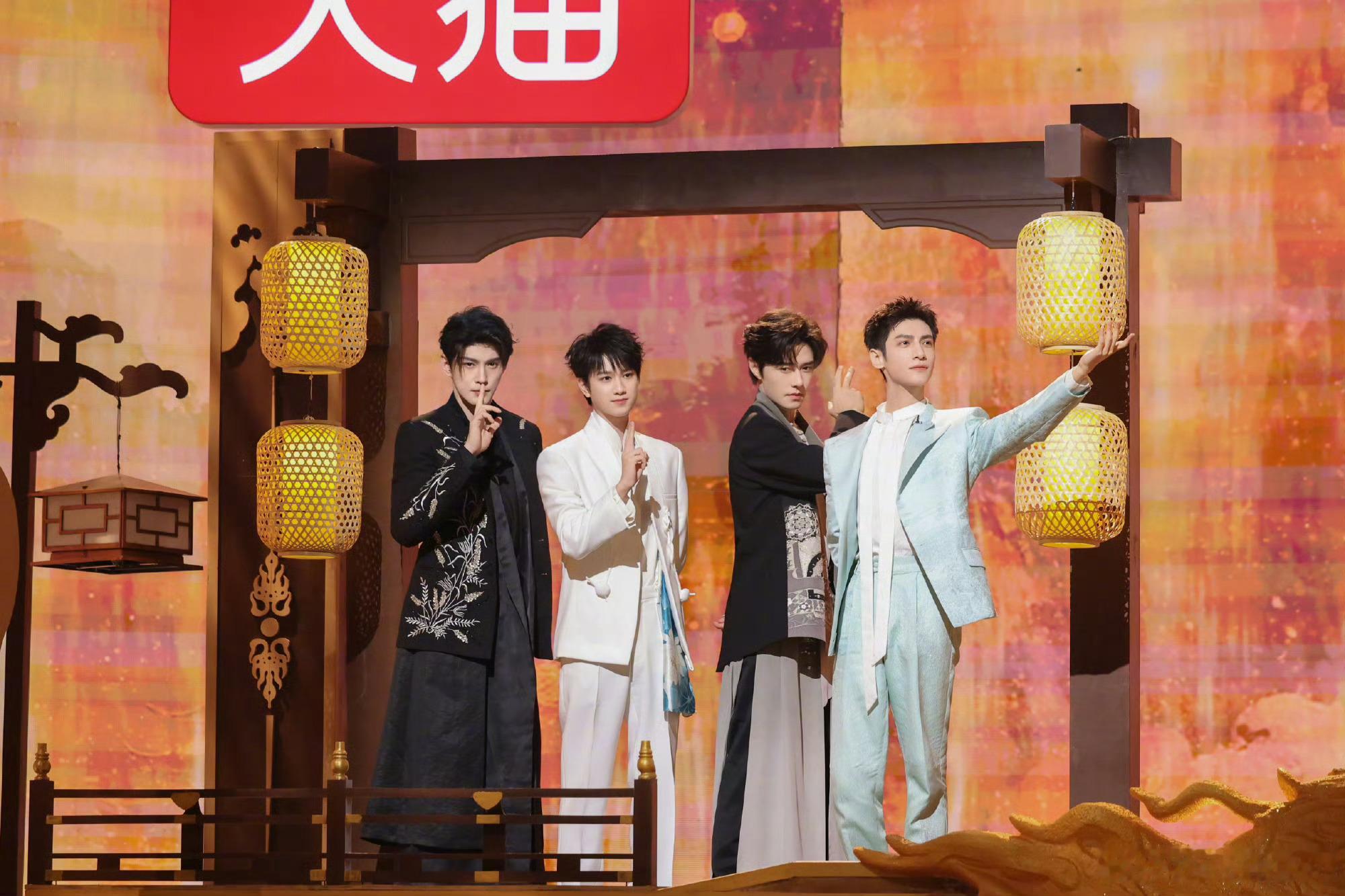 罗云熙小心翼翼闯了很多祸你好星期六罗云熙水灵灵地把重要信息说出来，主打一个毫无保