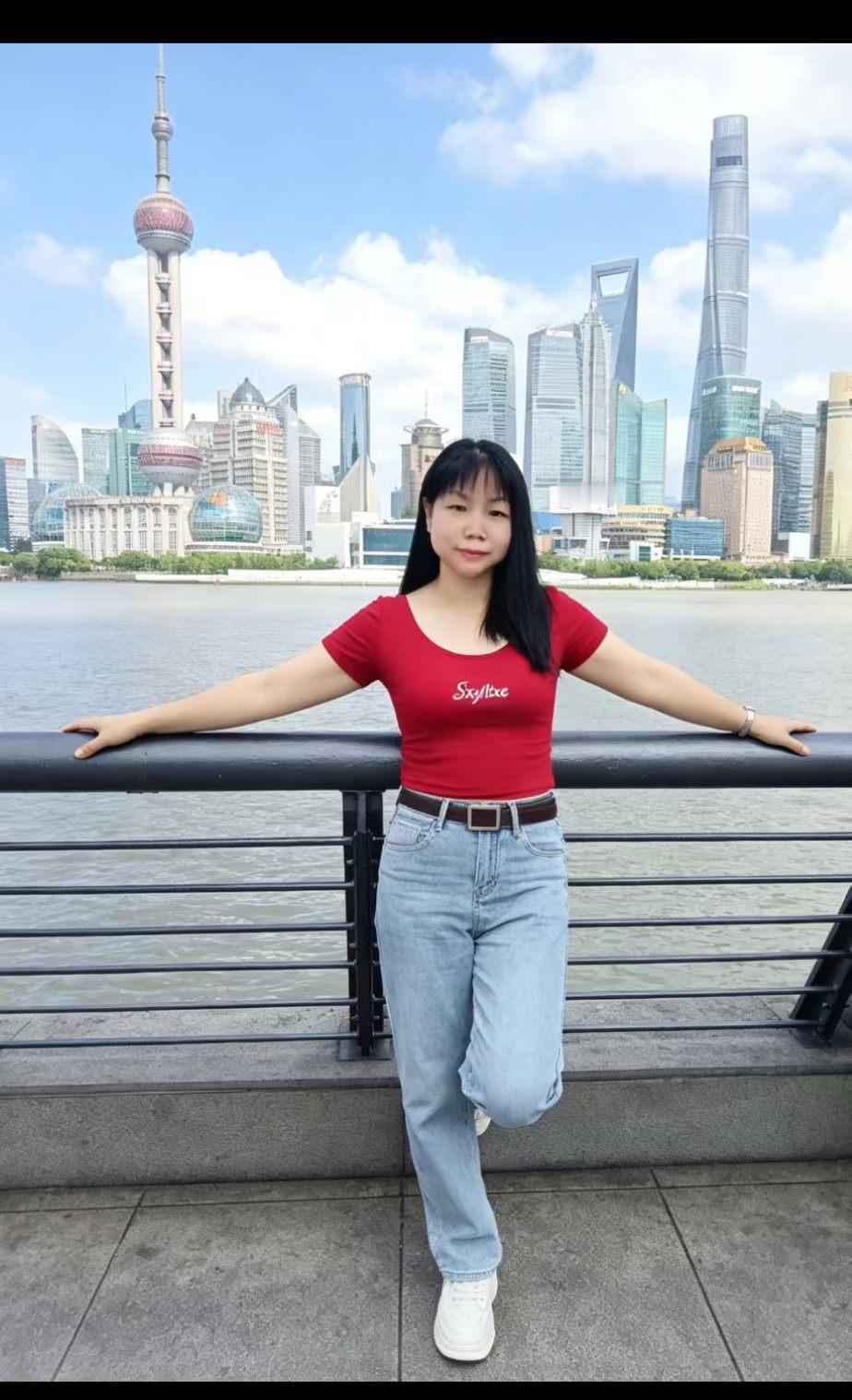 现在的小孩子太叛逆了，家长的话完全一句都听不进去，我隔壁邻居一个小女孩，今年才十