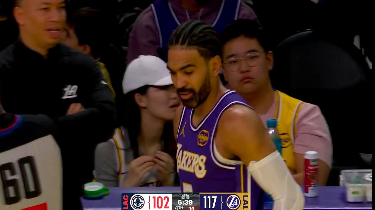 湖人大将文森特真是太奇怪了！他上场18分钟，愣是交出了一份全零的答卷，可