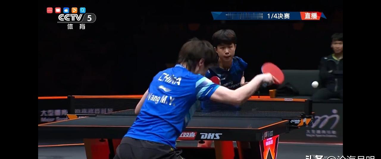 韩国队最怕的中国选手，换了种方式赢球。朱芊曦的球拍快成虚影了。这位归化韩国的