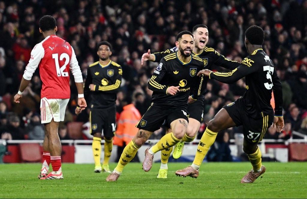 他难道就是天选之人？曼联临时主教练卡里克带领球队3-2战胜联赛领头羊阿森纳，取得