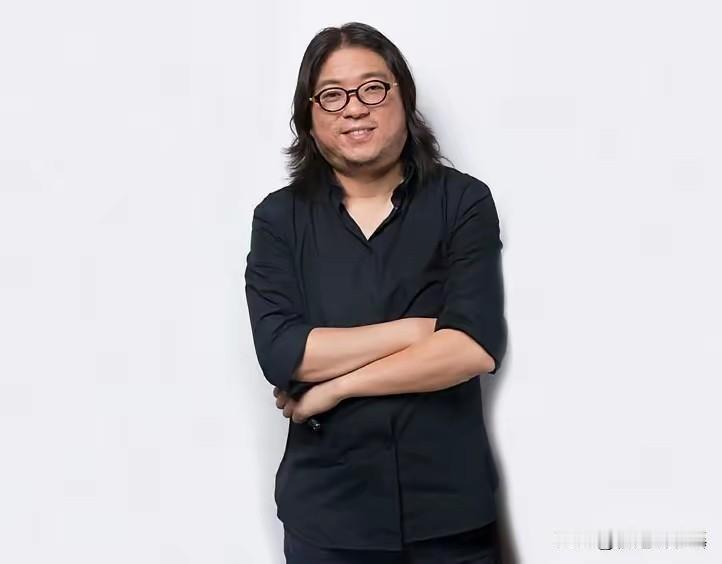 56岁的高晓松，悲痛发文！9月26日，高晓松写下长文悼念挚友刘欢，通篇没有一句