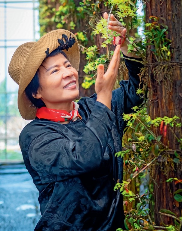 从“皮蛋仙子”到“石斛女王”: 俞巧仙的传奇创业之路