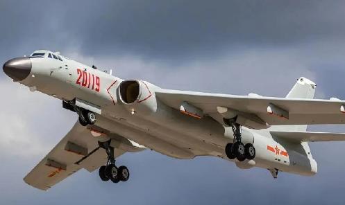 轰6能被外国人称为“最危险的轰炸机”，可不是浪得虚名。作为中国空军的核