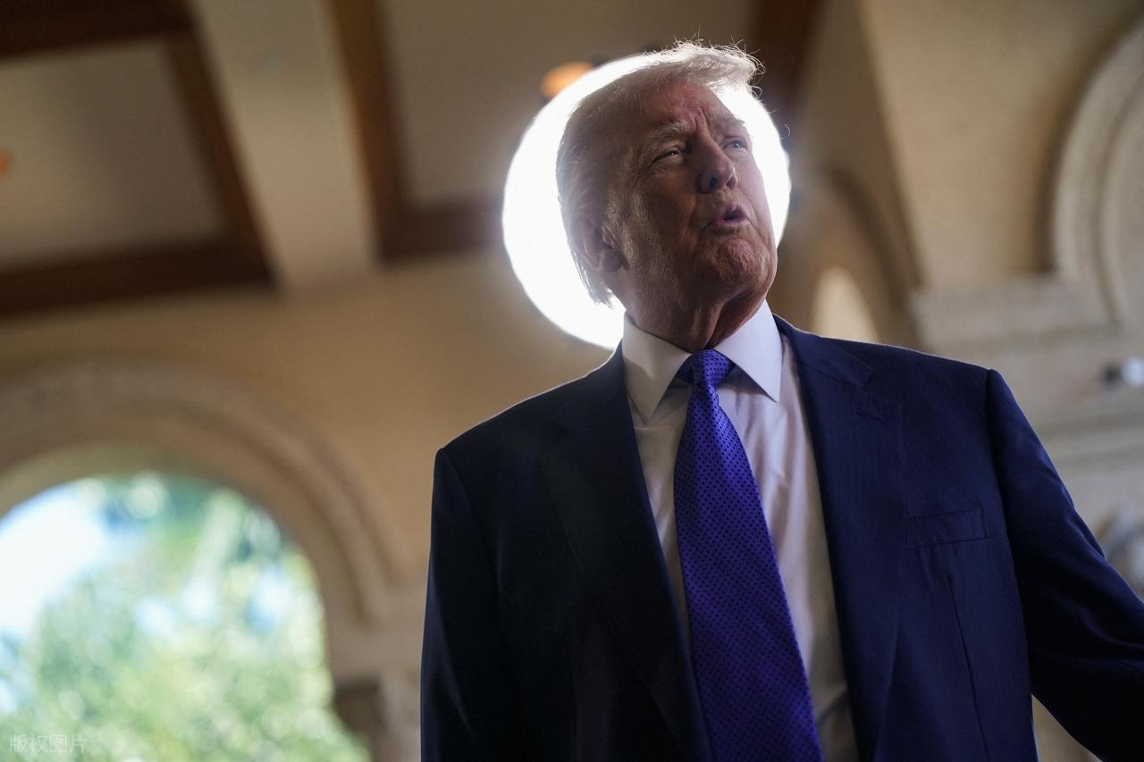 爱泼斯坦是俄罗斯的代理人？2月1日，据英国《每日时报》的消息称，美国司法部最新