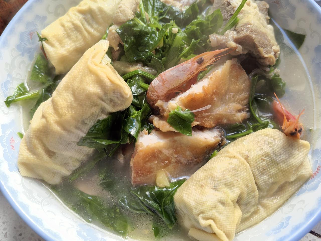 现在的婆婆想娶个儿媳妇，以后老了由儿媳妇伺候？这要求是不是太高了？现在的人连