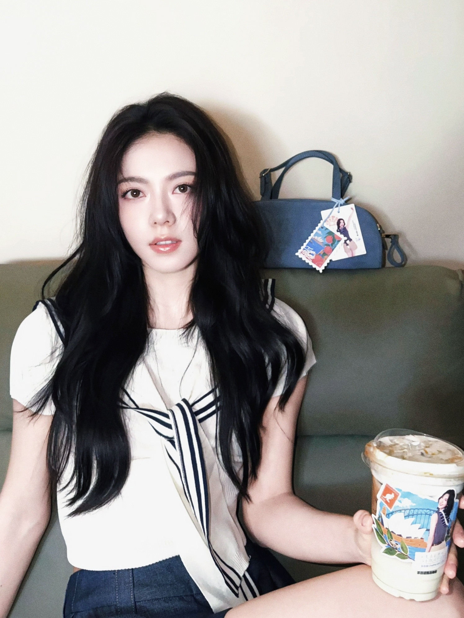 赵今麦女团风赵今麦女团风完全欧尼🥵好久不见的长发回归！以后物料请都这个标准?