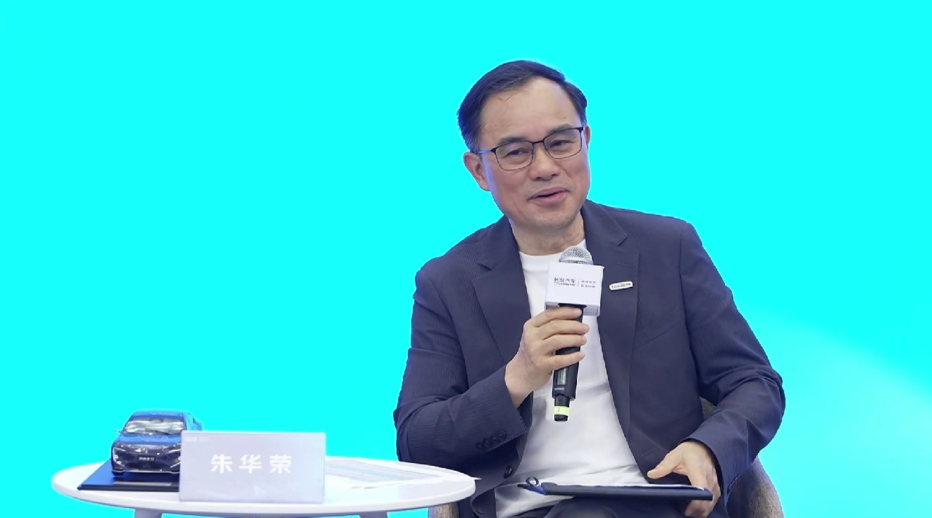 长安子品牌什么时候能挣钱？长安的答复是，深蓝今年月销3万台就能实现盈亏平衡，