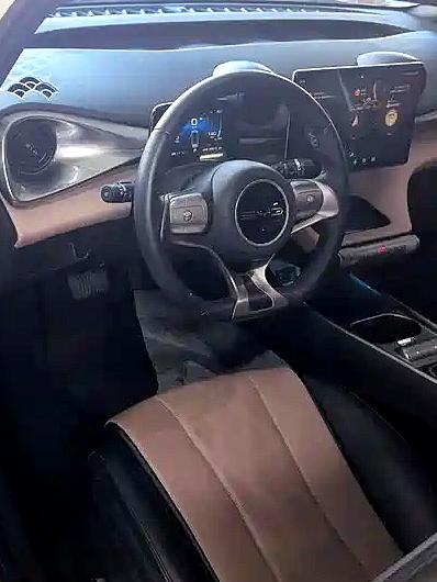 养一辆比亚迪海豚一个月需要多少钱？养一辆车要花多少钱比亚迪海豚长期霸榜小型纯
