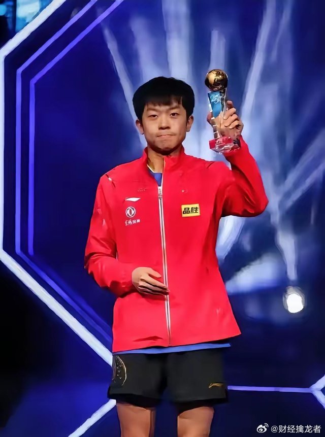 乒乓球北京大满贯，周六晚上，传来最新3战报[玫瑰]​1、国乒小将陈俊菘横扫对手，