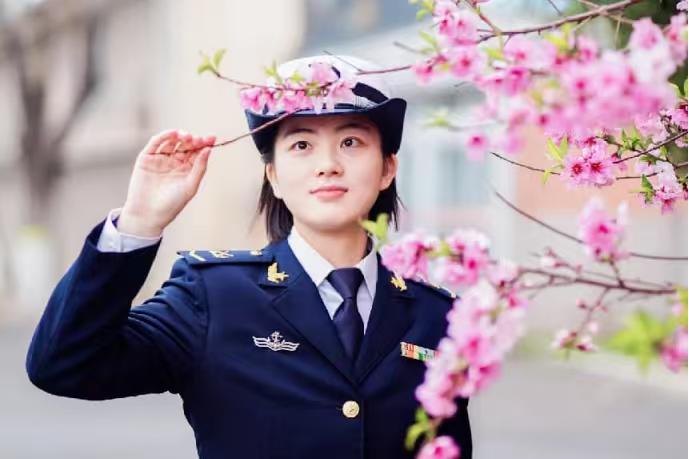 新兵最容易踩的6个“天坑”，20年老兵用血泪给你排雷！老班长在部队摸爬滚打