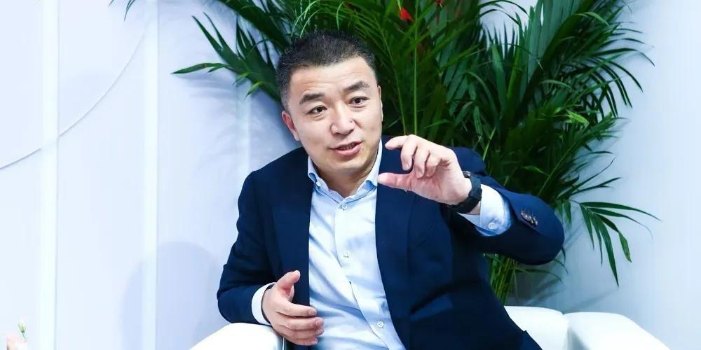 神龙老兵张洪汉回归神龙张洪汉为汽车行业资深营销公关人士，2003年加入神龙汽车