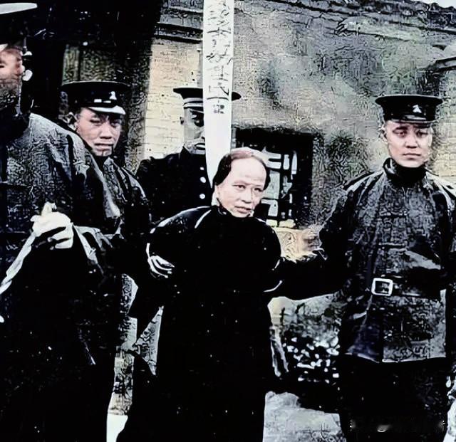 1950年，蒋介石“姐姐”被抓，她的处决意见上报至北京，周总理亲自去跟毛