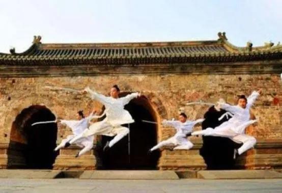 古代轻功为什么现在失传了历史上真的有轻功吗隋朝大业年间，隋炀帝御驾亲征高