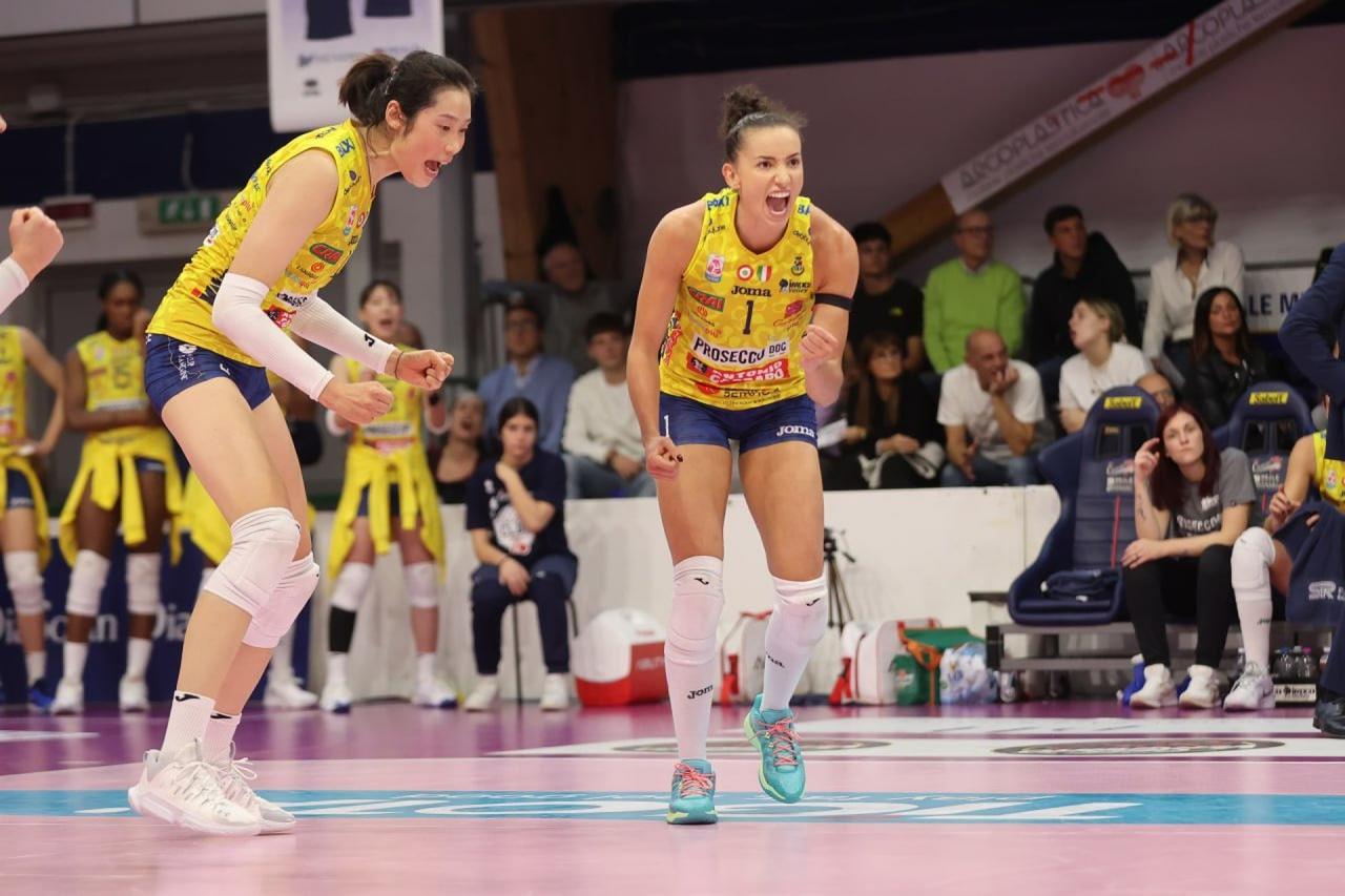 意甲女排总决赛第一场，朱婷18分4拦41次一传，科内3:2米兰。北京时间4月