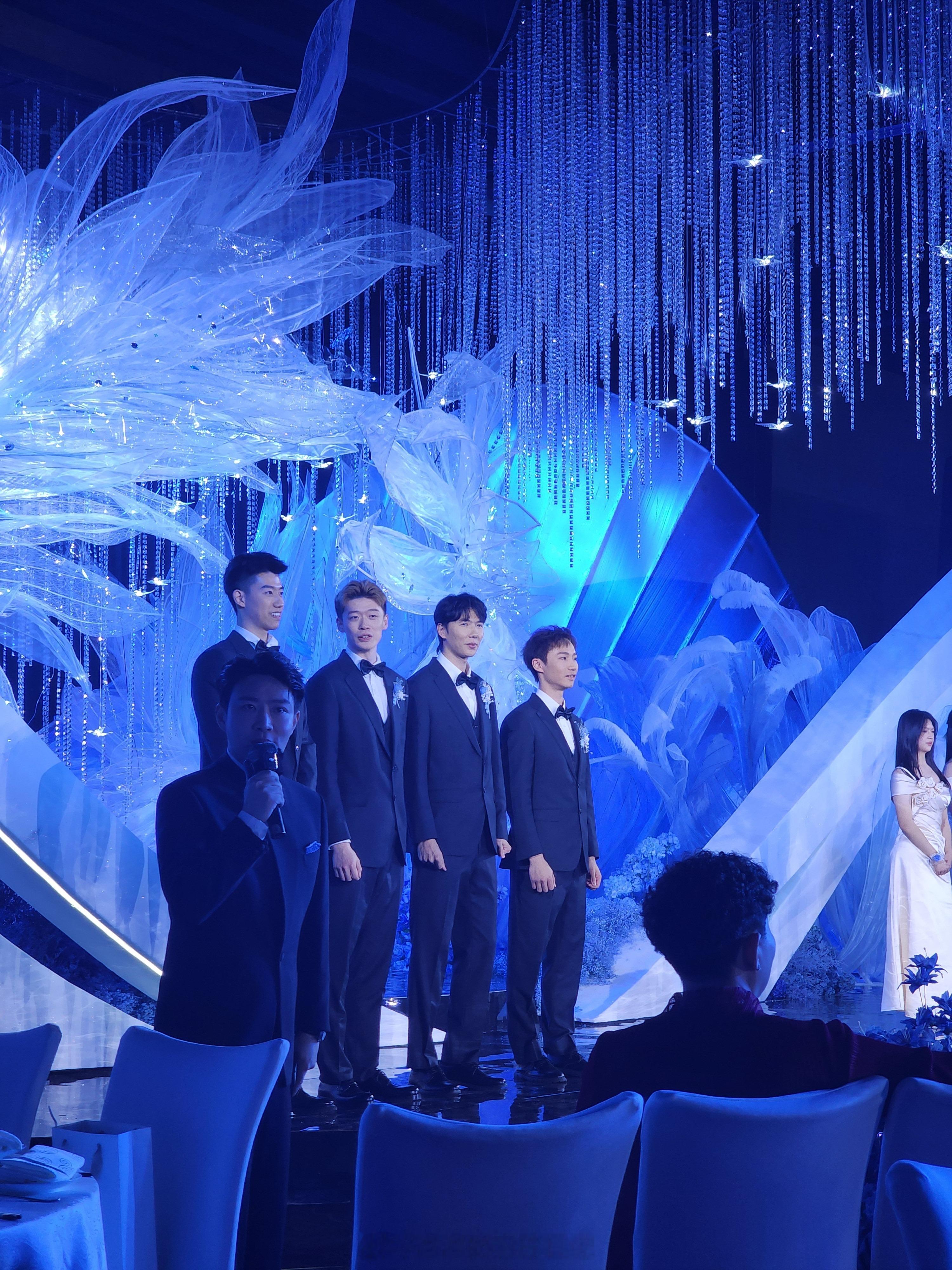 刘雨辰黄雅琼婚礼帅气的伴郎团美丽的伴娘团热点现场