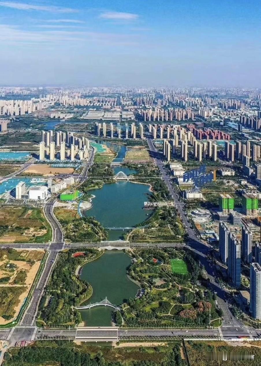 西安楼市开始离谱了！高新区软件新城板块从3.2万变成1.8万作为西安楼市的