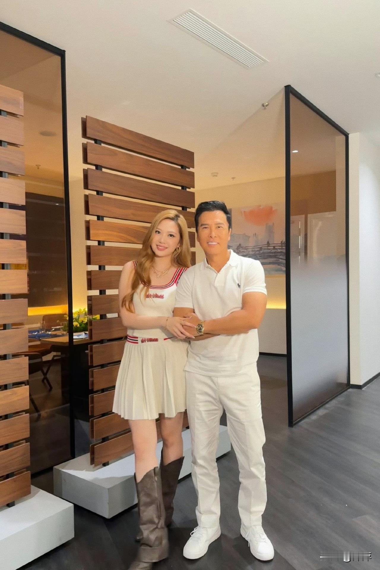 甄子丹和女儿甄济如