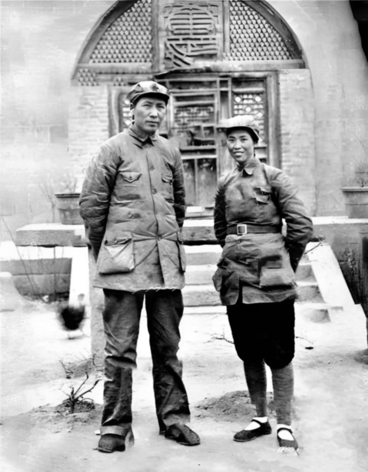 1937年贺子珍远赴苏联，后来毛主席病重，也无法探望