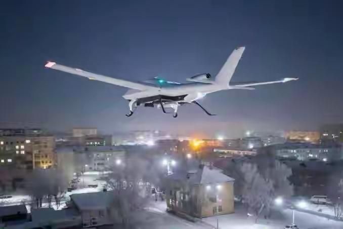 一夜之间，280架无人机突进俄罗斯腹地，防空警报从边境响到莫斯科乌克兰这次搞